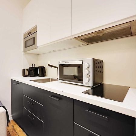 Beautiful Apt -1Br-4P- Tour Eiffel - Invalides Париж Екстериор снимка